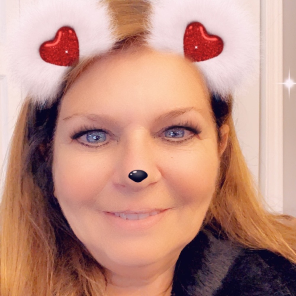 Meet your Posher, Gina